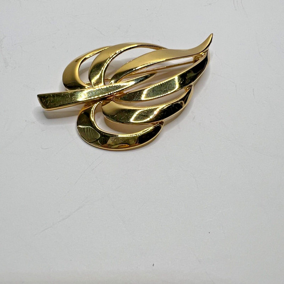 Vintage Napier Gold Tone Palm Leaf Brooch Pin Signed Monstera Abstract 1980's - Picture 2 of 4